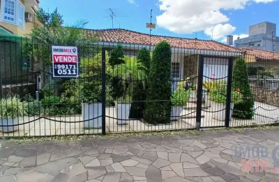 Casa com 3 quartos à venda na rua líbia, 142, vila ipiranga, porto alegre por r$ 1.100.000