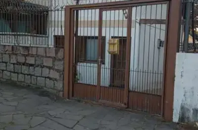 Casa com 2 quartos à venda na rua marista, 175, partenon, porto alegre por r$ 450.000