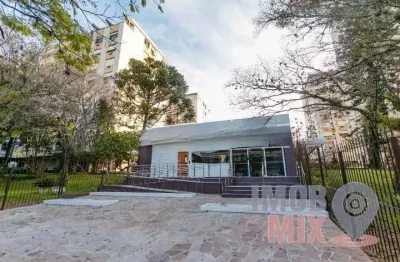 Apartamento com 3 quartos para alugar na Avenida Panamericana, 358, Jardim Lindóia, Porto Alegre por R$ 4.000