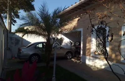 Casa térrea no jardim amalia com 201 m² de área construída, 03 dormitórios , 03 vagas