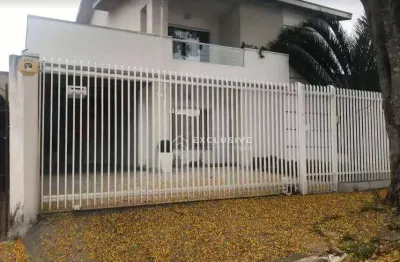 Excelente casa em ótimo bairro de são josé dos campos