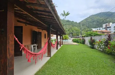 Casa com 5 dormitórios à venda, 244 m² por r$ 1.800.000,00 - toninhas - ubatuba/sp