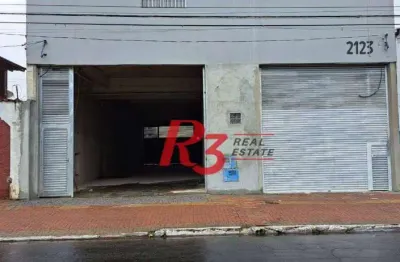 Galpão com 200m² de área, portão automático e excelente localização