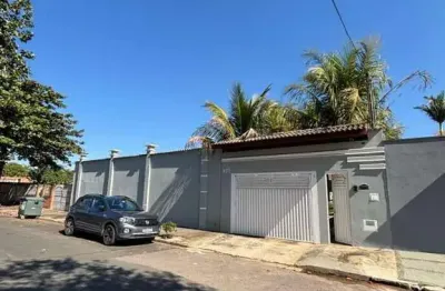 Casa com 3 quartos à venda na Rua Tunísia, 129, Jardim das Nações, Salto