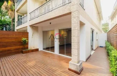 Casa em condomínio, 300 m², 3 dorm, 1 suíte, 2 vagas de garagem