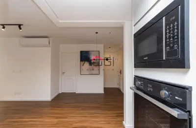 93 m² - 3 dormitórios (1 suíte) - 2 vagas - varanda - totalmente renovado