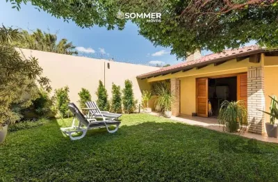 Casa com 3 quartos à venda na Avenida General Barreto Viana, 303, Chácara das Pedras, Porto Alegre