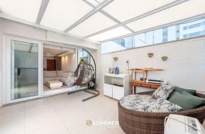 Apartamento Garden mobiliado, com 180 m² privativos, no bairro Chácara das Pedra