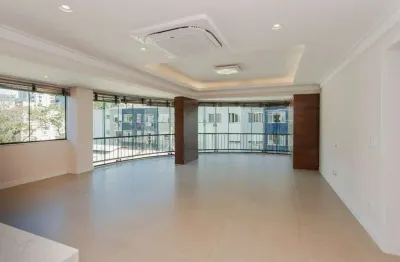 Apartamento 100% reformado com 3 dormitórios e churrasqueira