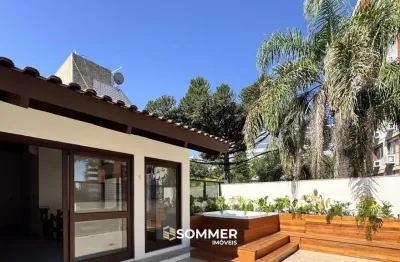 Cobertura com 198 m² de área privativa com 2 suítes e 2 vagas de garagens cober