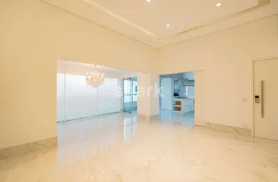 Apartamento para venda ou locação em Alphaville, Barueri-SP