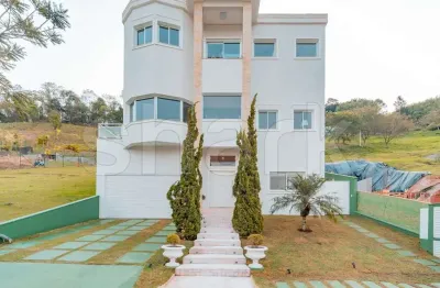 Casa à venda por R$  3.800.000,00 em Tamboré, Santana de Parnaíba-SP