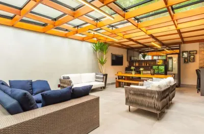 Casa em condomínio fechado com 4 quartos à venda na Cidade Jardim, São Paulo 