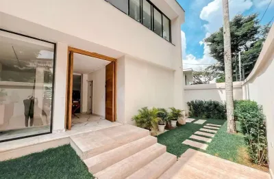 Casa com 4 quartos à venda no Jardim Guedala, São Paulo 