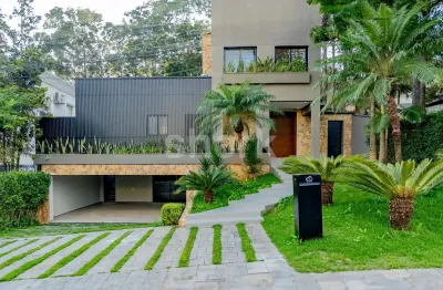 Casa em condomínio fechado com 4 quartos à venda no Alphaville, Santana de Parnaíba 