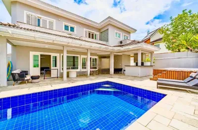 Casa à venda mobiliada com belo espaço de lazer, alphaville, santana de parnaíba, sp