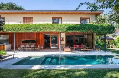 Casa recém reformada à venda por r$14.500.000,00, vila madalena, são paulo, sp