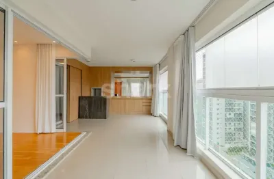 Apartamento com 4 quartos para alugar na Vila Olímpia, São Paulo 