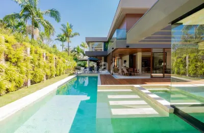 Casa à venda no tamboré por r$ 38.400.000,00 em  santana de parnaíba, sp