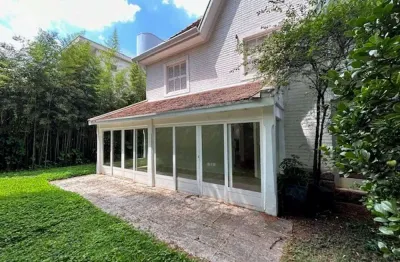 Casa de luxo em condomínio no jardim américa com 3 quartos