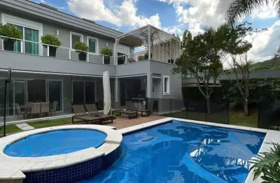 Casa em condomínio de luxo, santana de parnaíba-sp, 4 suítes