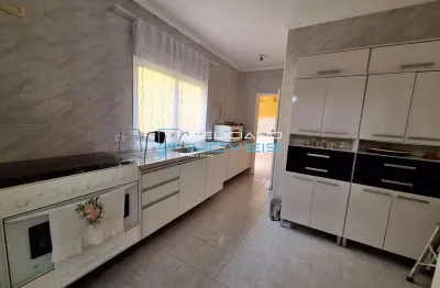 Casa com 3 quartos, guilhermina, praia grande - r$ 1.04 mi, cod: 4117