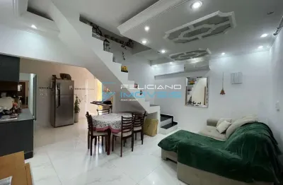 Sobrado com 3 quartos, Balneário Maracanã, Praia Grande - R$ 600 mil, Cod: 7047