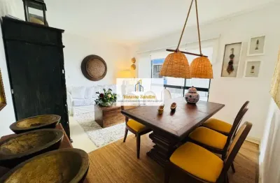 Apartamento na ponta da praia, em santos, com 2 dormitórios, vista mar total de todos os ambientes, elevador, salão de festa e vaga demarcada