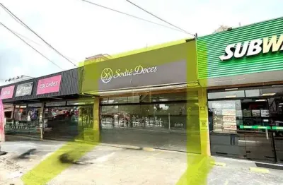 Loja na avenida prés kennedy no bairro da guilhermina