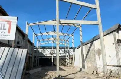 Galpão em construção no tude bastos – praia grande/sp