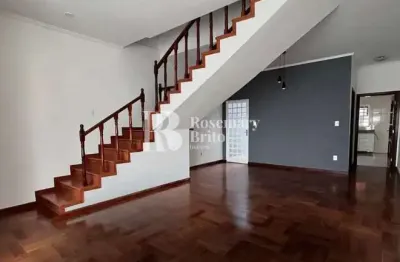 Sobrado com 3 quartos, Esplanada Independência, Taubaté - R$ 480 mil, Cod: 1624