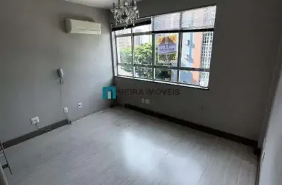 Sala Comercial 23 m² para Alugar - Centro-Sul, Belo Horizonte (R$800/mês)