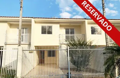 Casa com 3 quartos para alugar na rua porto alegre, 204, ouro fino, são josé dos pinhais por r$ 2.500