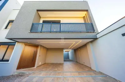 Casa com 4 quartos à venda na rua arthur luiz gaboardi, 67, cruzeiro, são josé dos pinhais por r$ 1.790.000