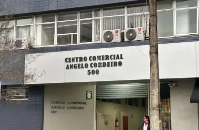 Ponto comercial para alugar na rua joão ângelo cordeiro, 500, centro, são josé dos pinhais por r$ 2.200