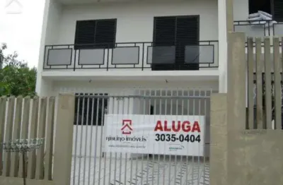 Casa com 4 quartos para alugar na rua niccolo maquiavel, 203, aristocrata, são josé dos pinhais por r$ 2.600