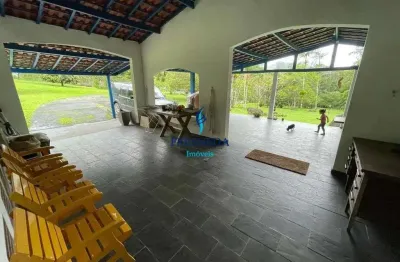 Sítio para venda, casa-sede: 4 dorms, 2 suites, 300 m²
