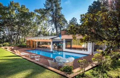 Casa de campo para venda, 6 dorm(s), 4 suite(s), 8 vaga(s), 977 m²