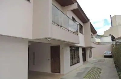 Casa com 3 quartos à venda na Rua Paraguassu, 501, Alto da Glória, Curitiba