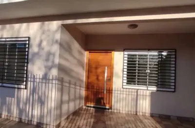 Casa com 3 quartos à venda na Rua Barão de Jacutinga, 12, Uvaranas, Ponta Grossa