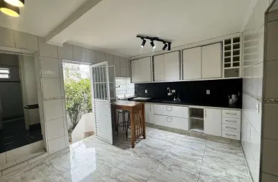 Casa com 2 quartos para alugar na Rua Oliveira Alves, Ipiranga, São Paulo