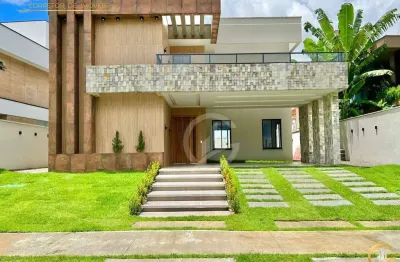 Casa nova com 04 suítes, piscina privativa e planta baixa inteligente.