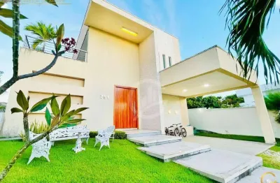 Belíssima casa no condomínio alphaville fortaleza com 05 suítes.