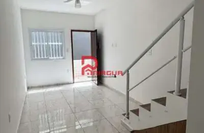 Sobrado de condomínio com 2 quartos, guilhermina, praia grande, cod: 8204