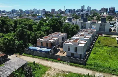 Casa com 2 quartos à venda na Rua Florianopólis, 129, Vila Nova, Matinhos