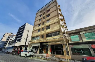 Apartamento mobiliado com excelente localização na praia mansa!