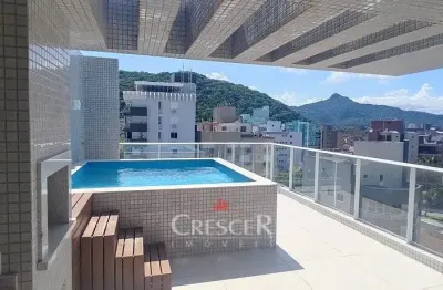 Cobertura com 03 suítes com vista para a praia mansa.