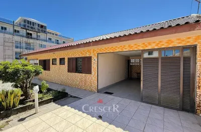 Imagine viver a poucos passos da praia, com um amplo terreno para construir a piscina dos seus sonhos e aproveitar momentos inesquecíveis em família. conforto, praticidade e lazer em um só lugar.  - 0