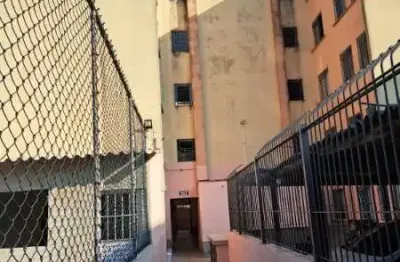 Apartamento com 2 quartos para alugar na rua marinho arcanjo dos santos, 550, jardim santa terezinha, são paulo por r$ 1.100