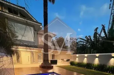 Excelente casa tríplex na barra da tijuca, 4 quartos, 2 suítes,1 master com closet, 362 m² área construída..